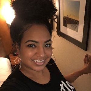 Meet your Posher, Staci